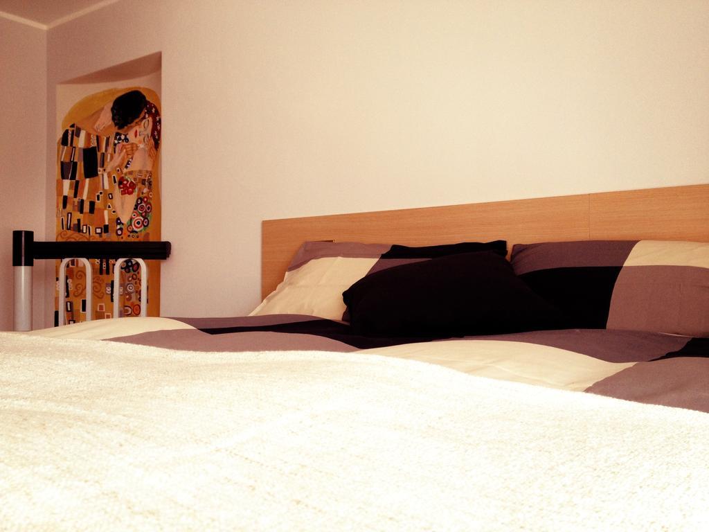 كالولزيوكورتي B&B Il Cortile الغرفة الصورة